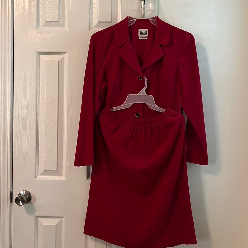 Skirt Set Res size 12 Petite by Leslie Fay